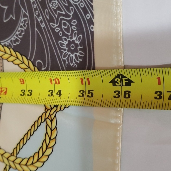 R-2146- Women's Scarf Blue Brown And Gray Colors NWT - Picture 2 of 6